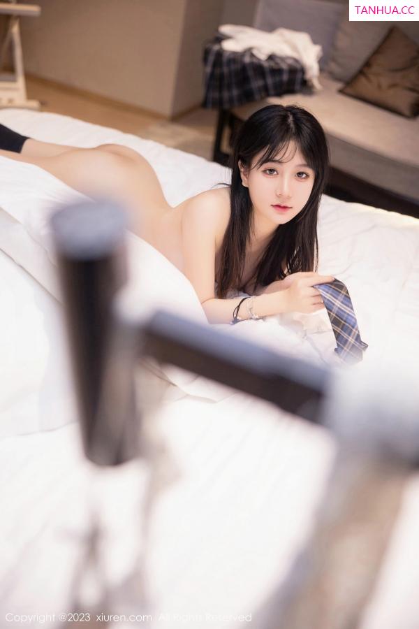   [XiuRen]高清写真图 2023.04.28 No.6662 幼幼 制服美腿第89张图片